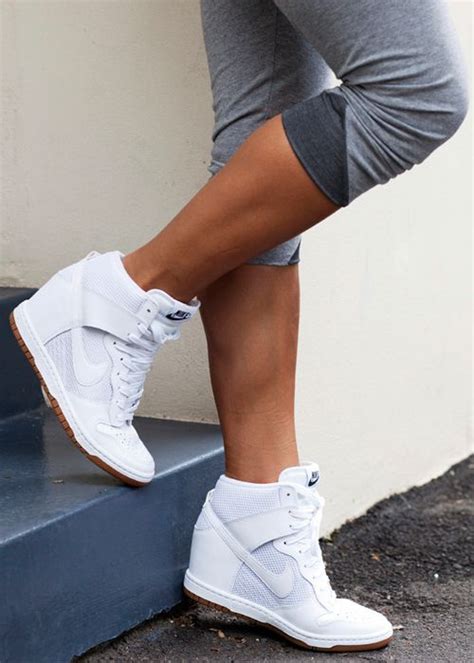 sneakers met sleehak nike|Nike Schoenen Met Sleehak online kopen .